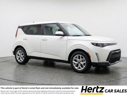 Used 2025 Kia Soul LX w/ LX Technology Package FWD image 1