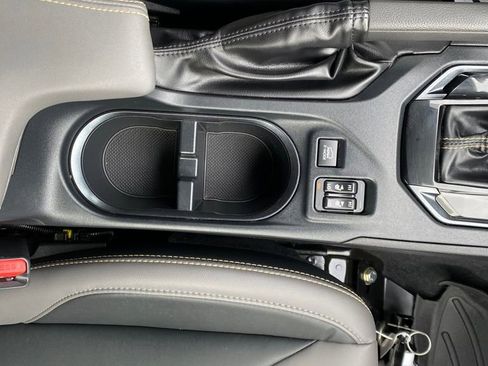 Used 2022 Subaru Crosstrek 2.5i Sport w/ Moonroof Package image 23