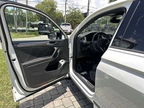 Used 2023 Volkswagen Tiguan SE R-Line FWD image 22