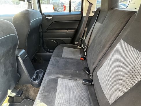 Used 2016 Jeep Patriot Sport w/ Power Value Group image 27