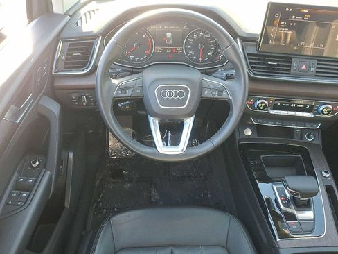 Certified 2023 Audi Q5 Premium w/ Convenience Package image 21