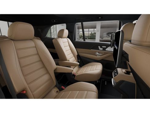 New 2026 Mercedes-Benz GLS 580 4MATIC image 5