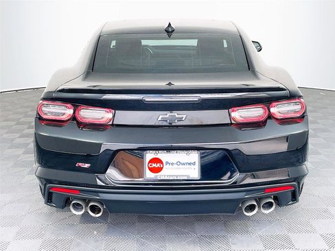 Used 2022 Chevrolet Camaro LT w/ RS Package RWD image 7