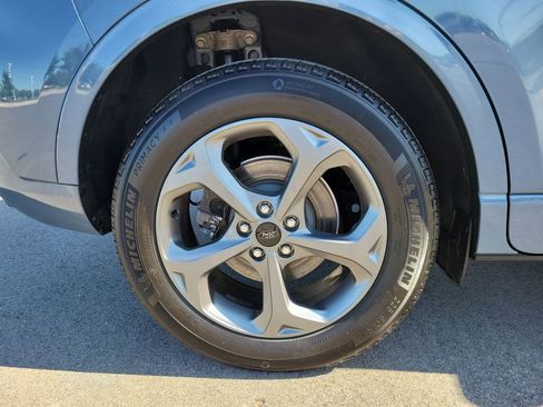 Used 2024 Ford Escape ST-Line w/ Tech Pack #1 AWD/4WD image 5