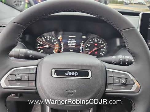 New 2026 Jeep Compass Latitude image 23