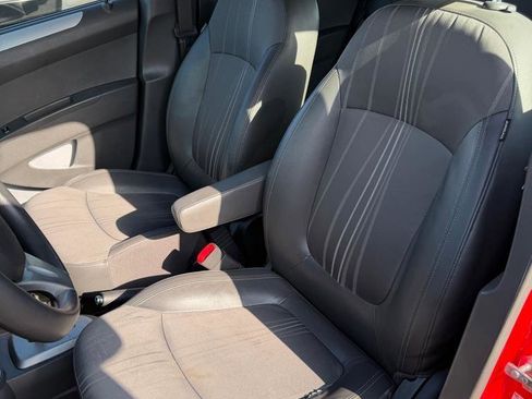 Used 2014 Chevrolet Spark LT image 4