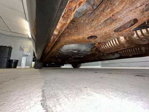 Used 2006 Ford Crown Victoria LX RWD image 13