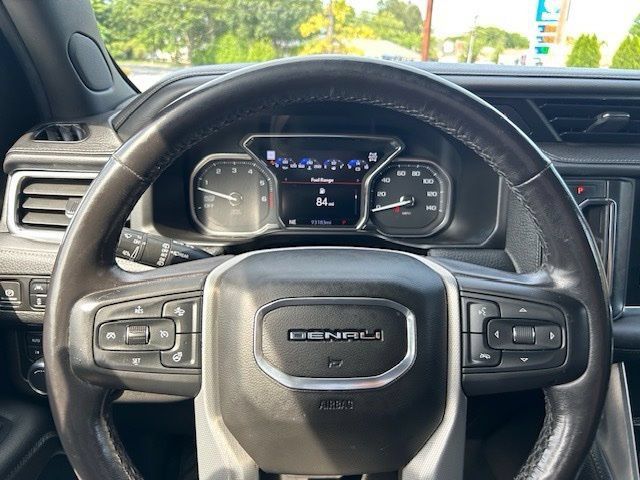 Used 2021 GMC Yukon XL Denali w/ Denali Premium Package AWD/4WD image 28