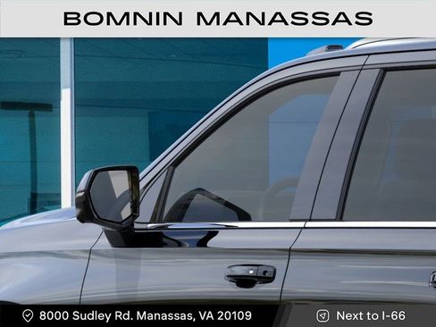New 2026 Chevrolet Suburban LT w/ Comfort Package AWD/4WD image 12