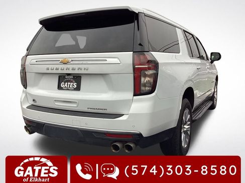 Used 2023 Chevrolet Suburban Premier image 9