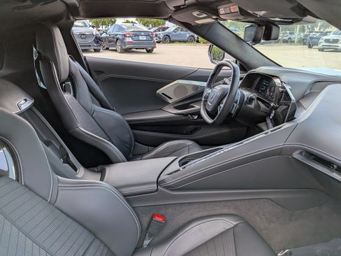 Used 2022 Chevrolet Corvette Stingray Premium Cpe w/ Engine Appearance Package RWD image 14
