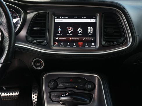 Used 2020 Dodge Challenger R/T Scat Pack RWD image 9