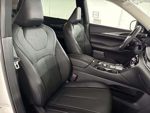 Used 2025 INFINITI QX60 Luxe FWD image 24
