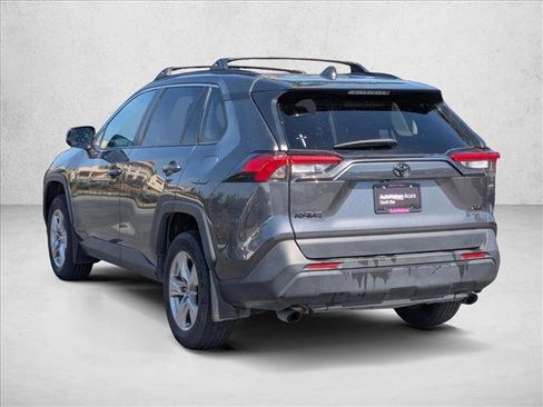 Used 2022 Toyota RAV4 XLE w/ Convenience Package FWD image 7