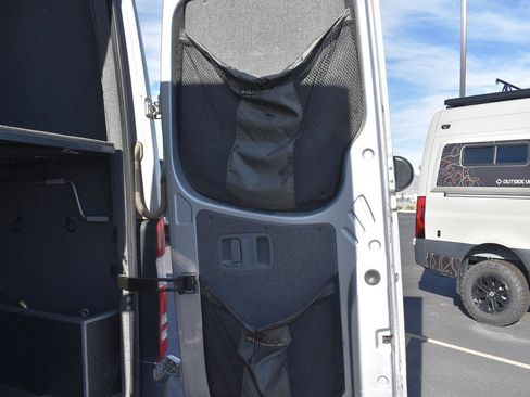 Used 2013 Mercedes-Benz Sprinter 2500 image 12