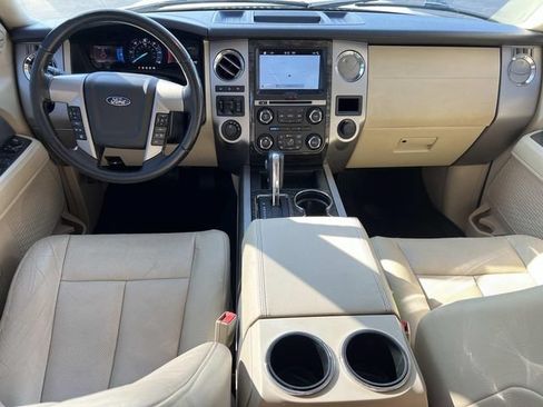 Used 2017 Ford Expedition Limited w/ Equipment Group 301A AWD/4WD image 15