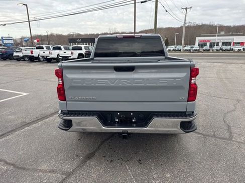 Used 2024 Chevrolet Silverado 1500 LT AWD/4WD image 6