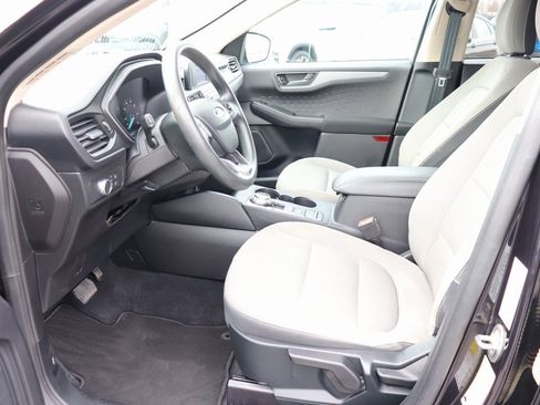 Used 2020 Ford Escape S image 25
