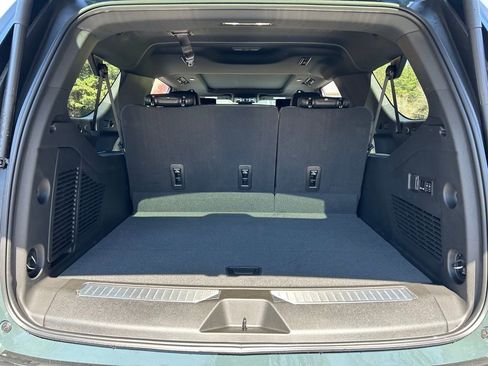 New 2026 Chevrolet Suburban Z71 w/ Z71 Off-Road Package image 48