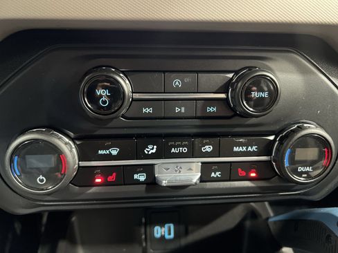 Used 2023 Ford Bronco Wildtrak AWD/4WD image 19