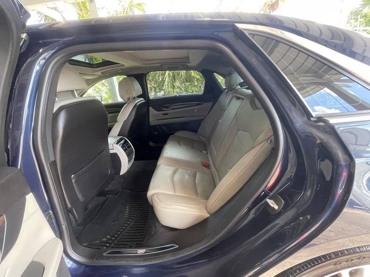 Used 2018 Cadillac CT6 Luxury w/ Active Chassis Package AWD/4WD image 10