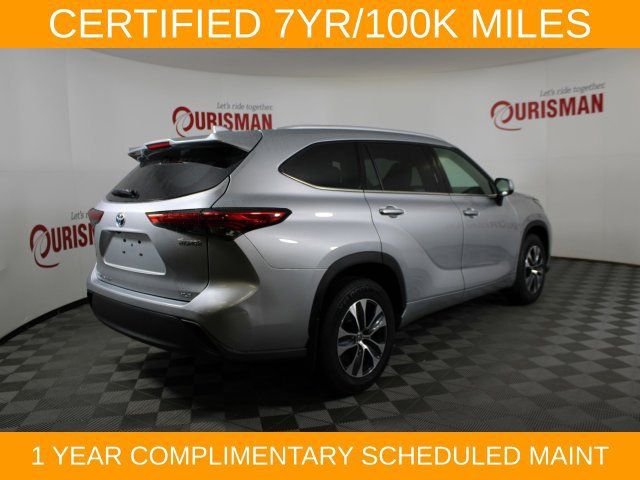 Used 2022 Toyota Highlander XLE AWD/4WD image 7
