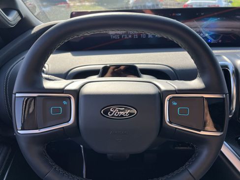 New 2026 Ford Expedition Platinum image 16