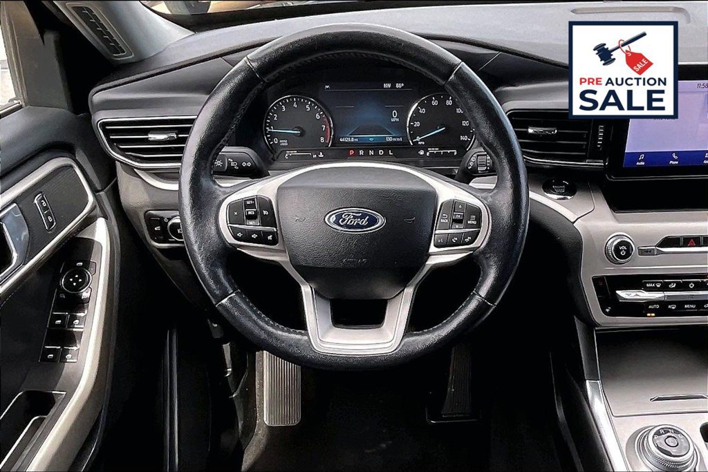 Used 2023 Ford Explorer XLT w/ Equipment Group 202A RWD image 5