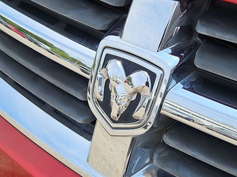 Used 2008 Dodge Grand Caravan SXT FWD image 5