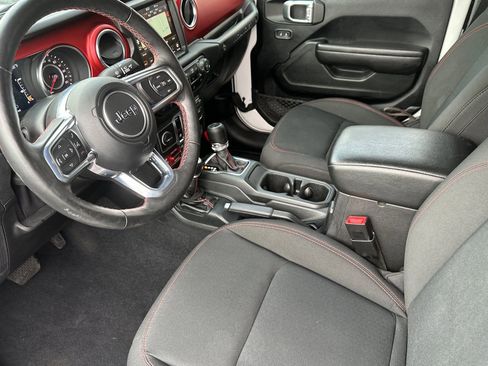 Used 2021 Jeep Wrangler Rubicon image 10
