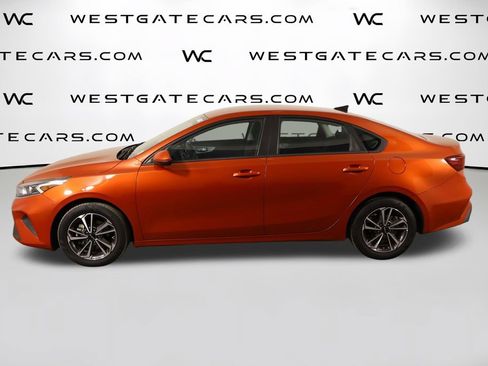 Used 2024 Kia Forte LXS FWD image 5