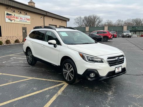 Used 2019 Subaru Outback 2.5i Limited image 3