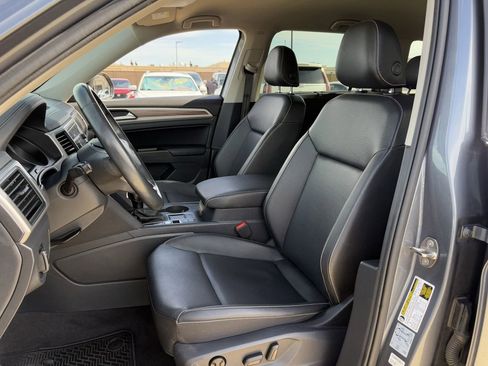 Used 2021 Volkswagen Atlas SE FWD image 26