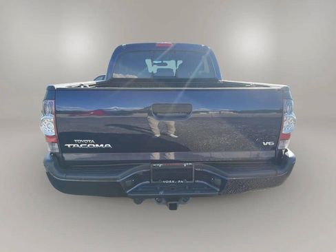 Used 2012 Toyota Tacoma 4x4 Double Cab w/ TRD Sport Pkg image 6
