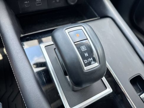 Used 2024 Mitsubishi Outlander SE FWD image 17
