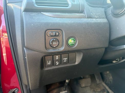 Used 2021 Honda Ridgeline Sport image 12
