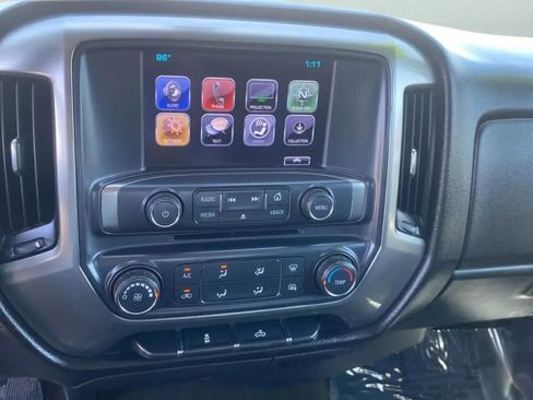 Used 2017 Chevrolet Silverado 1500 LT AWD/4WD image 19