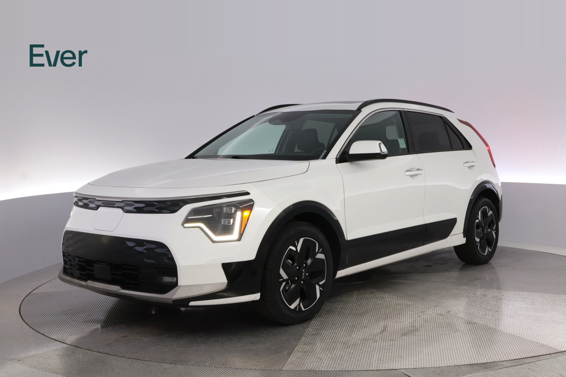 Used 2024 Kia Niro Wave FWD image 2