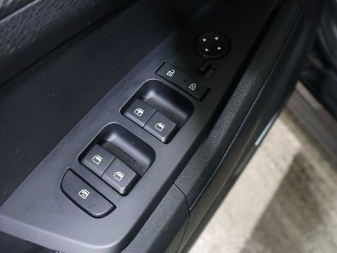 Used 2024 Kia Sportage LX image 13