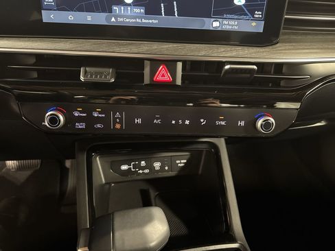 Used 2025 Kia K5 EX image 27