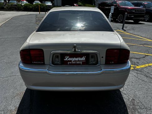 Used 2001 Lincoln LS RWD image 6