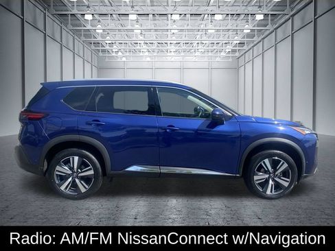 Used 2023 Nissan Rogue SL w/ SL Premium Package FWD image 4