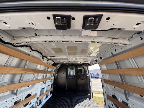 Used 2024 Ford Transit 250 Low Roof w/ Exterior Upgrade Package RWD image 18
