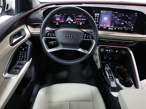 Used 2025 Audi Q5 Premium w/ Convenience Package AWD/4WD image 16