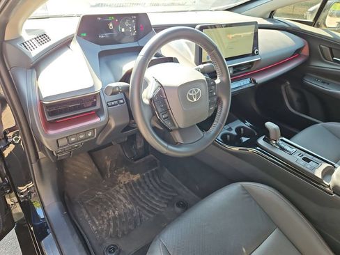 Used 2024 Toyota Prius Prime FWD image 13