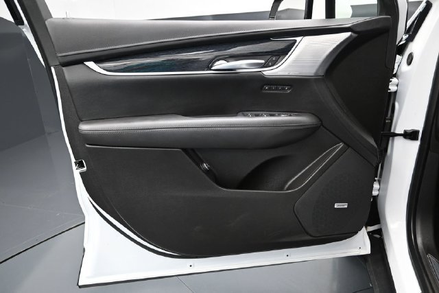 Used 2024 Cadillac XT5 Premium Luxury w/ LPO, Floor Liner Package AWD/4WD image 18