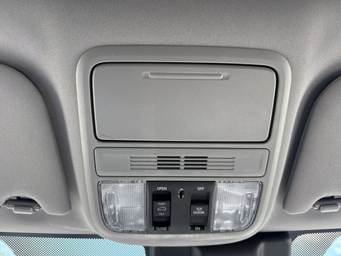 Used 2019 Honda Odyssey EX-L image 27