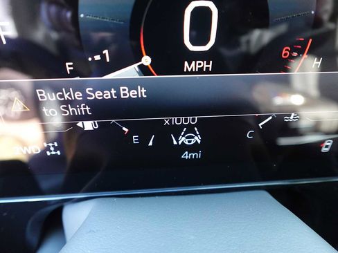 New 2026 GMC Yukon Denali w/ Denali Reserve Package AWD/4WD image 18