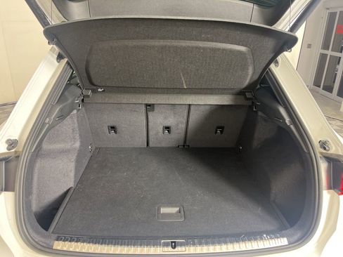 Used 2025 Audi Q3 2.0T Premium image 21