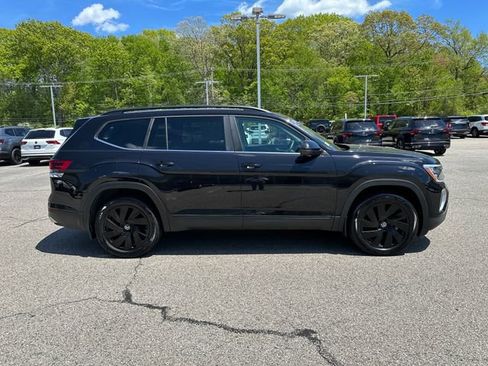 Certified 2024 Volkswagen Atlas SE AWD/4WD image 10